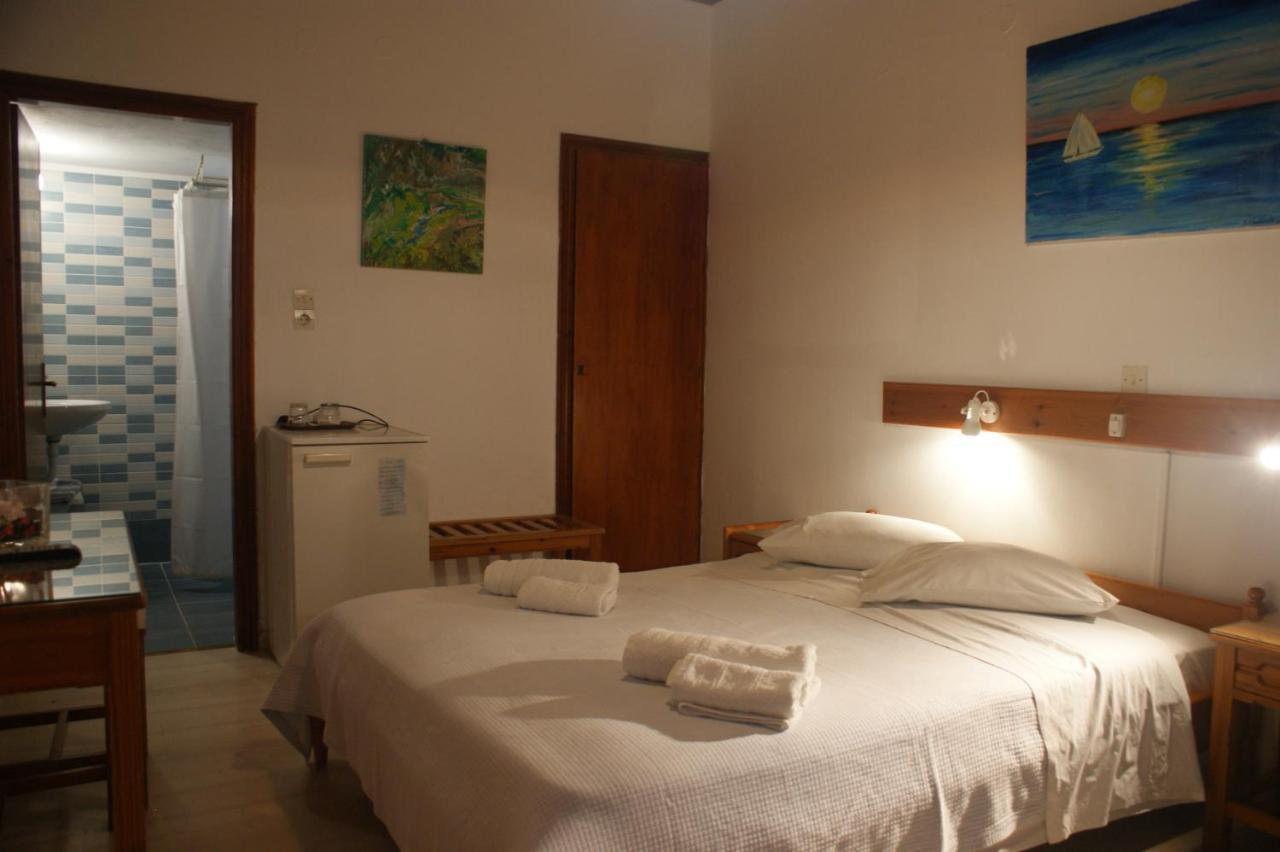 Hotel Eleftheria Párosz Kültér fotó