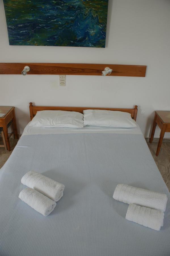 Hotel Eleftheria Párosz Kültér fotó