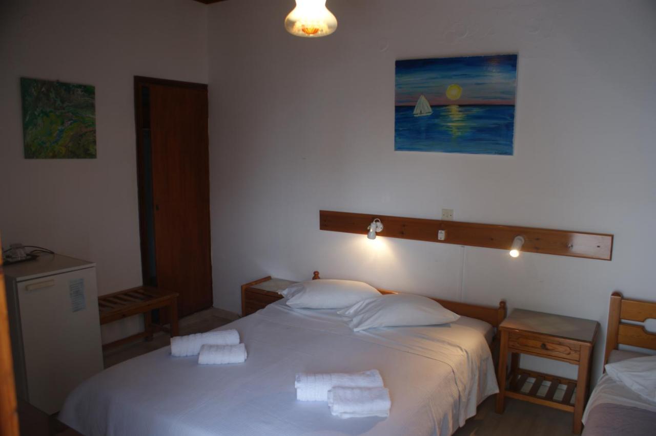 Hotel Eleftheria Párosz Kültér fotó