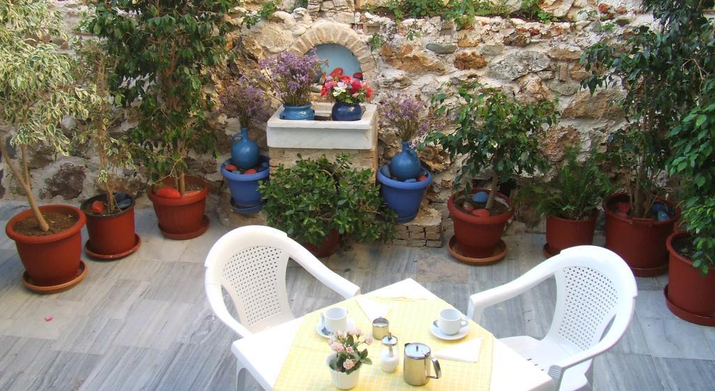 Hotel Eleftheria Párosz Kültér fotó