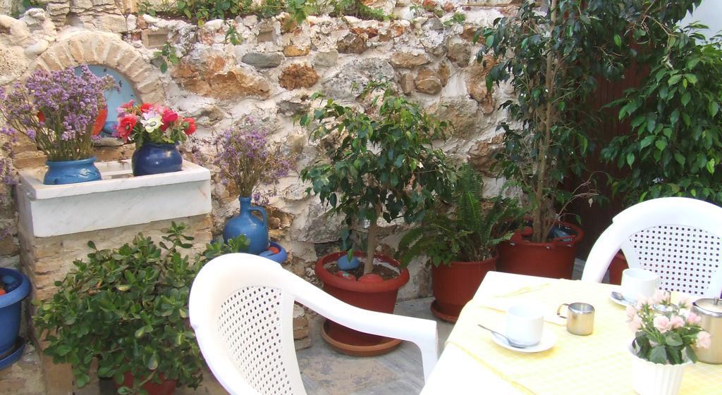 Hotel Eleftheria Párosz Kültér fotó