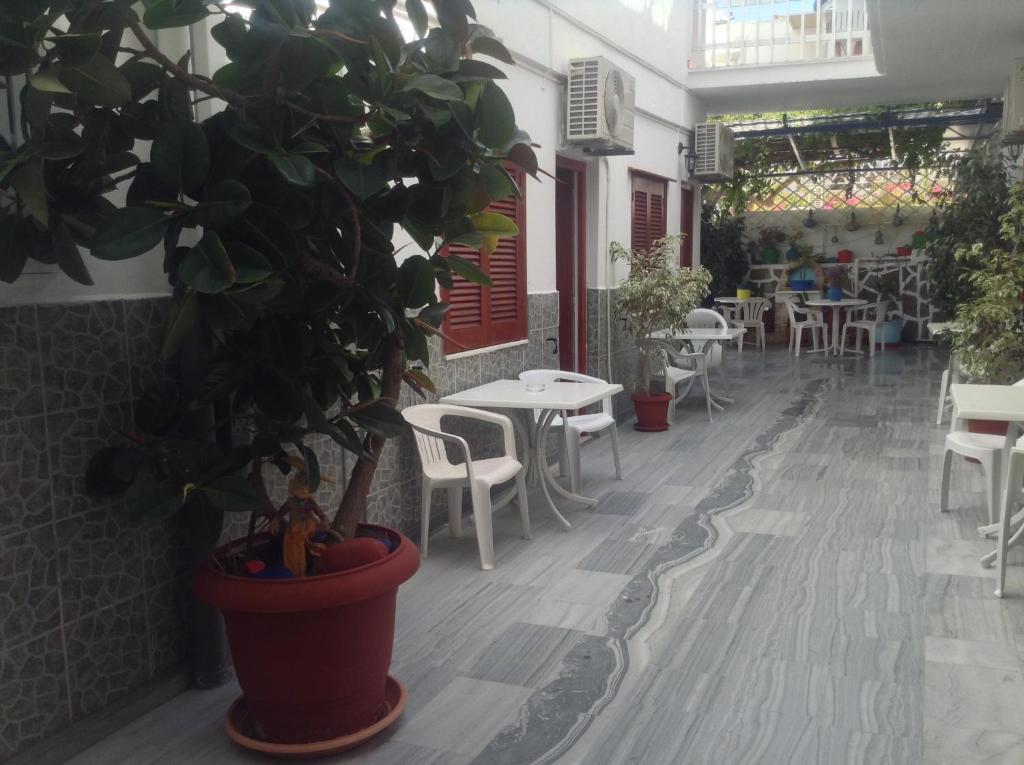 Hotel Eleftheria Párosz Kültér fotó